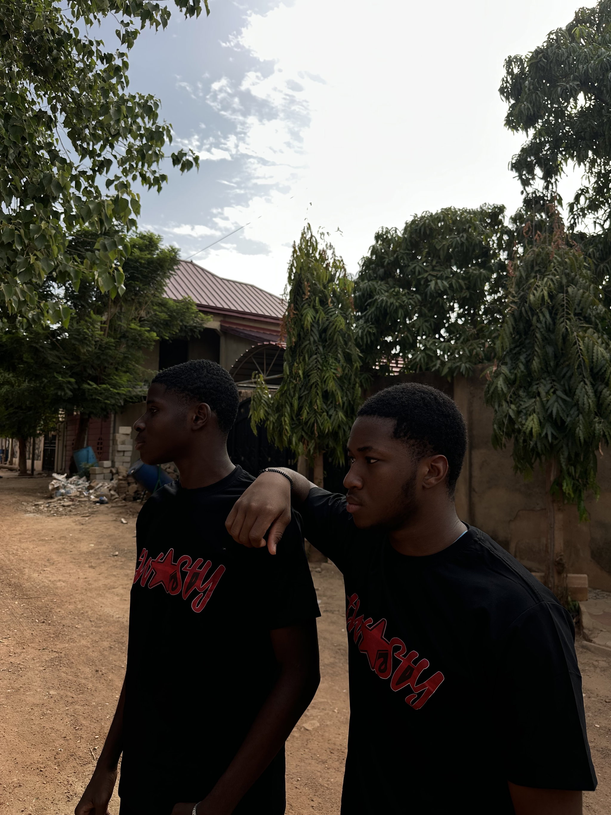 Red shadow TEE _2