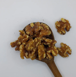 Raw Walnuts  / Nueces Crudas 