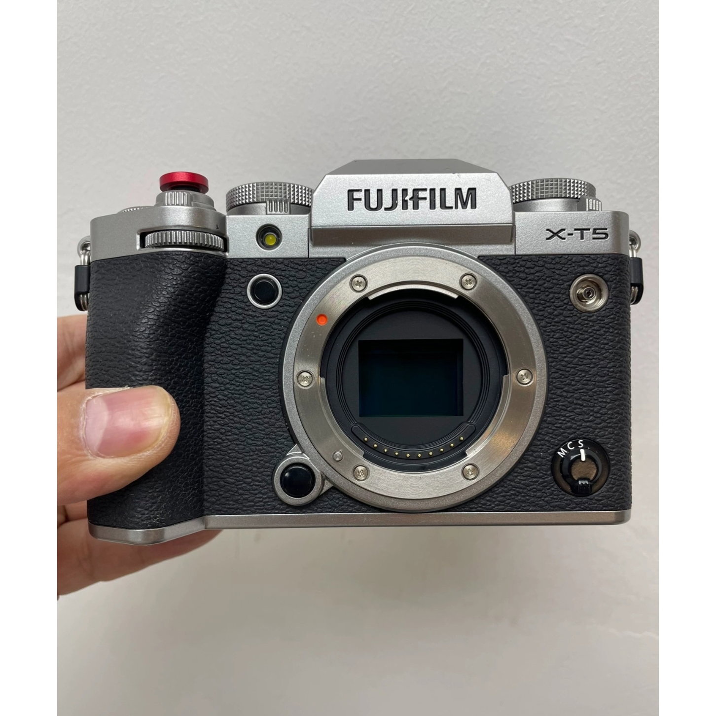 Fuji XT5 silver_0