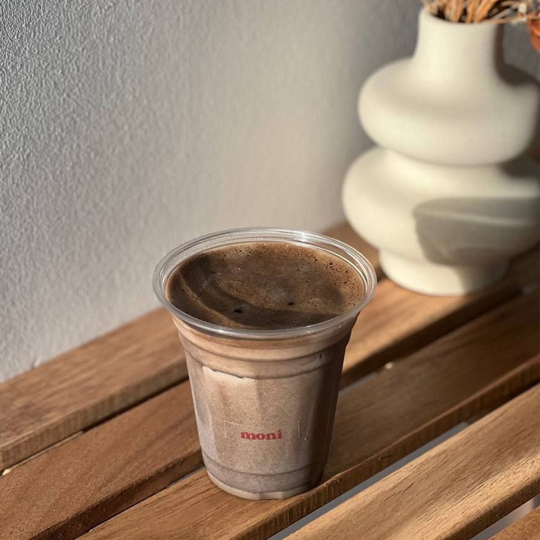 Iced Dark Hojicha Latte_0