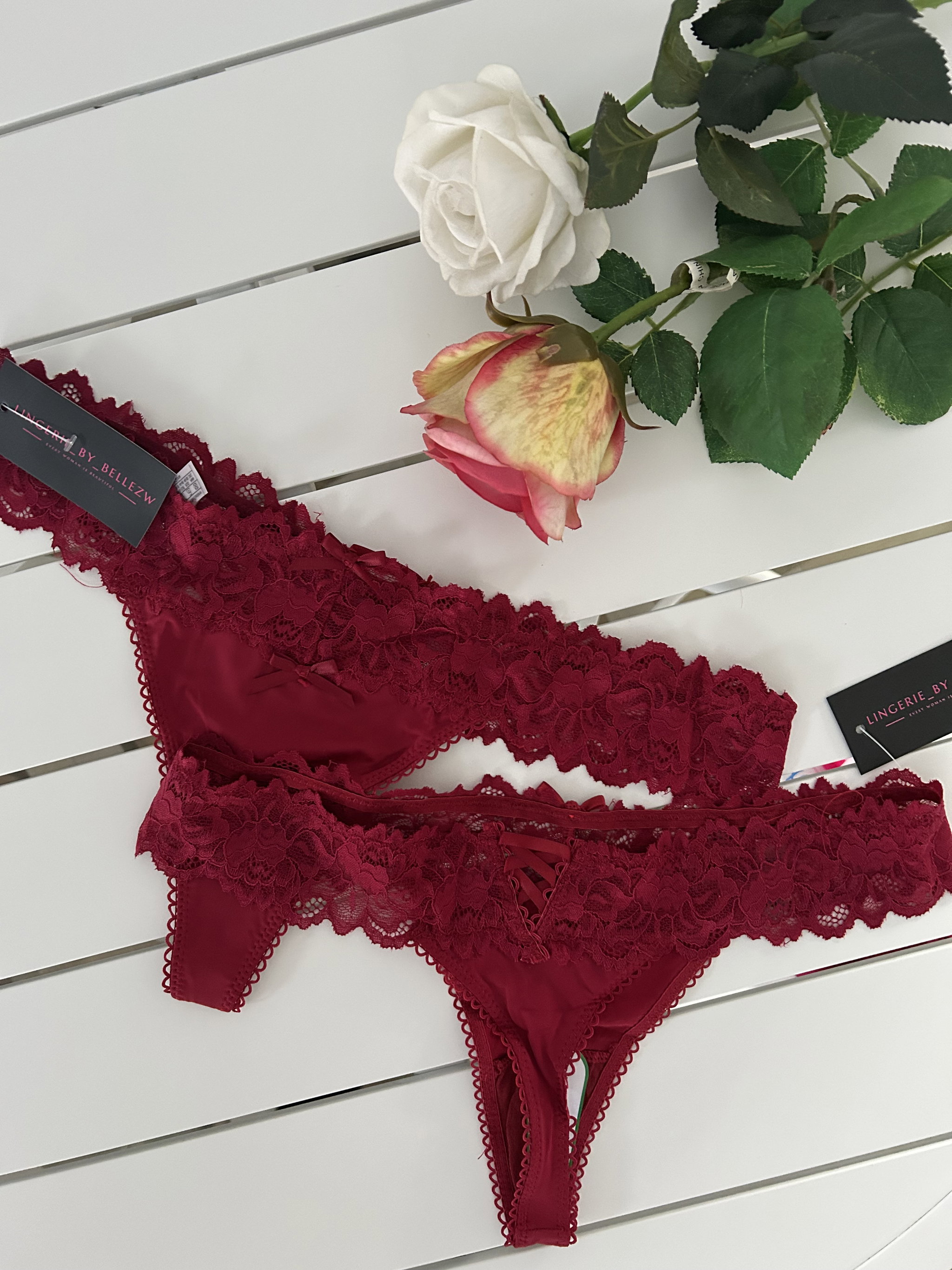 Utterly Ravishing -The crimson kiss-collection_0