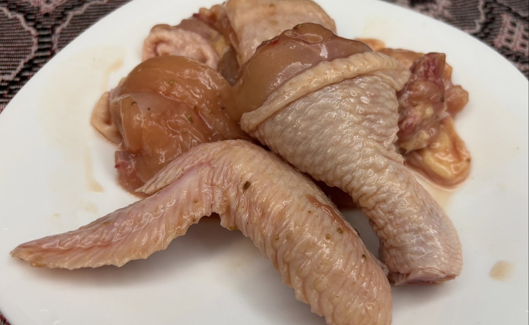 1Kg Ready to fry Marinated chicken with bone (with powder) 醃製雞塊肉(生)