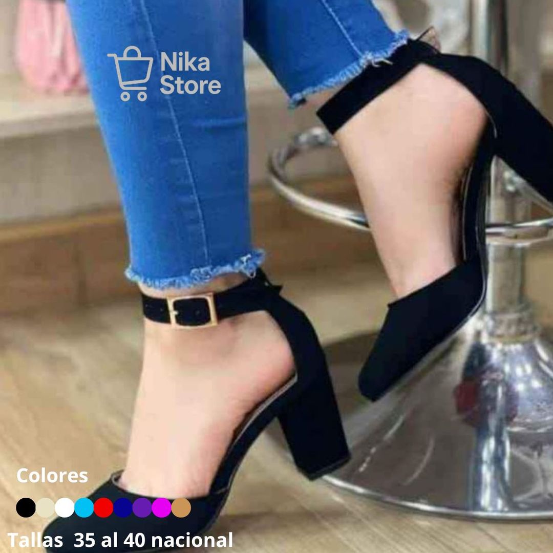 Zapatos de TacĂłn