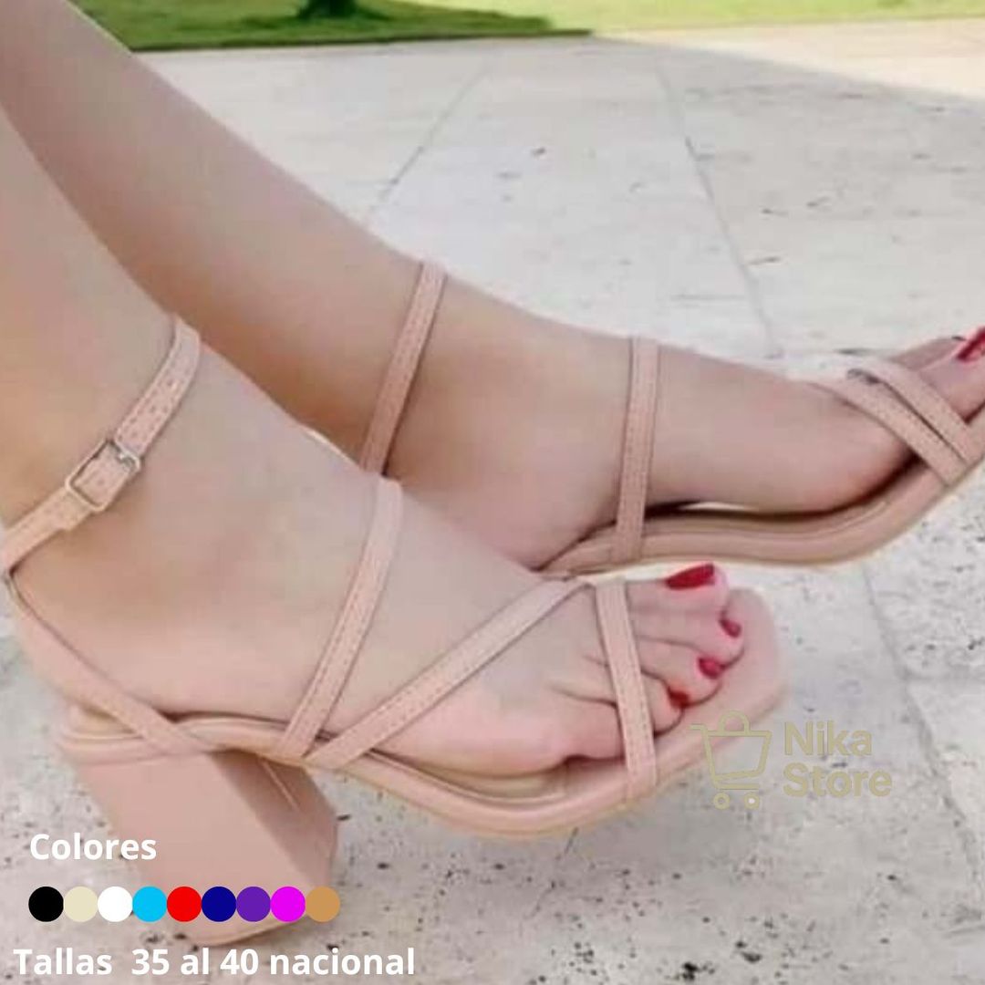 Zapatos de TacĂłn