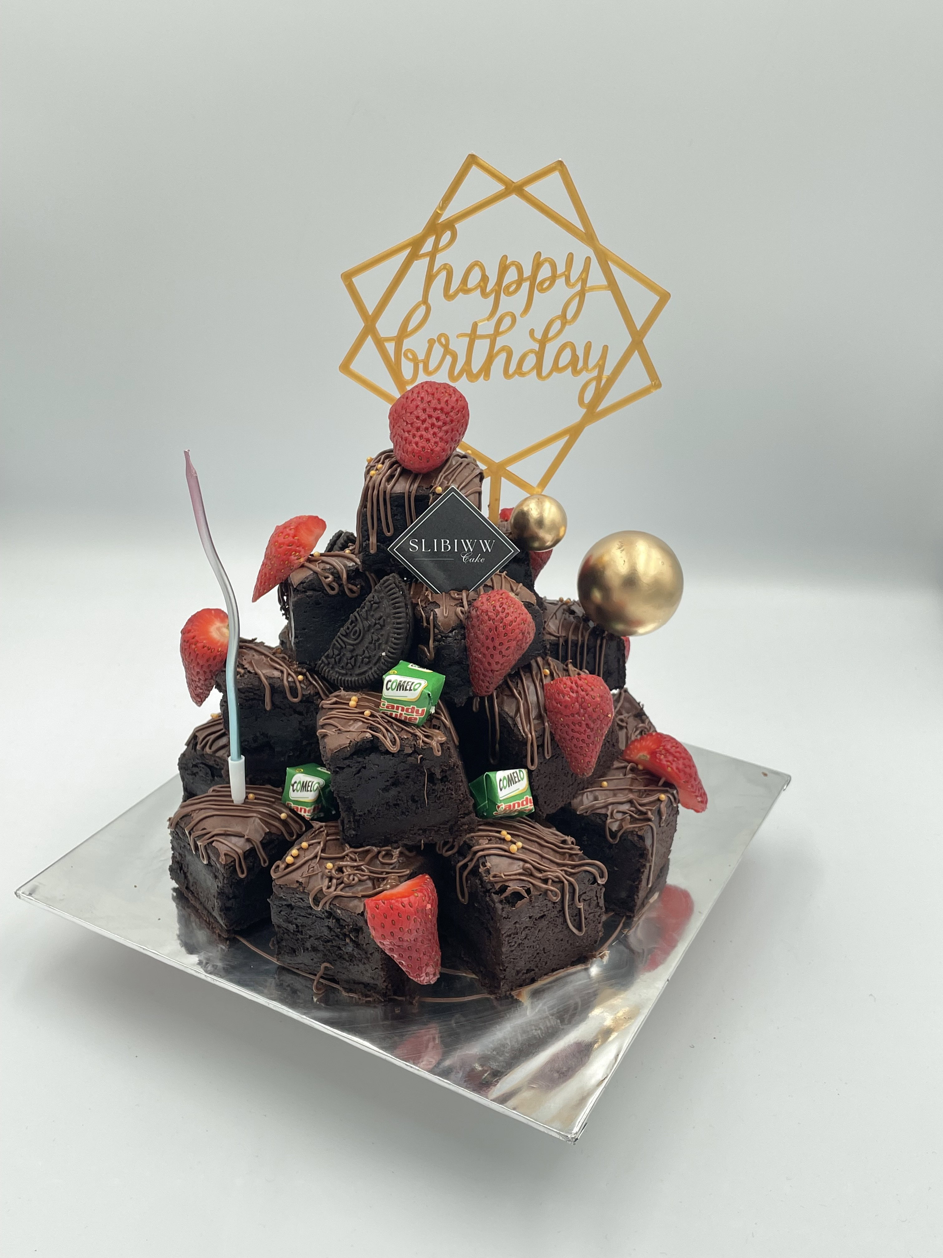 BROWNIS FUDGY TOWER