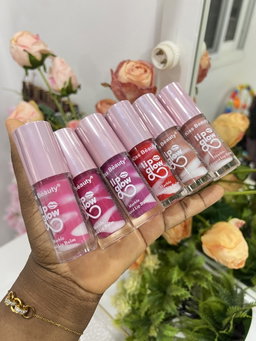 Kiss beauty gloss 