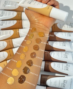 Fond de teint Blossomakeup – Her Nude Story