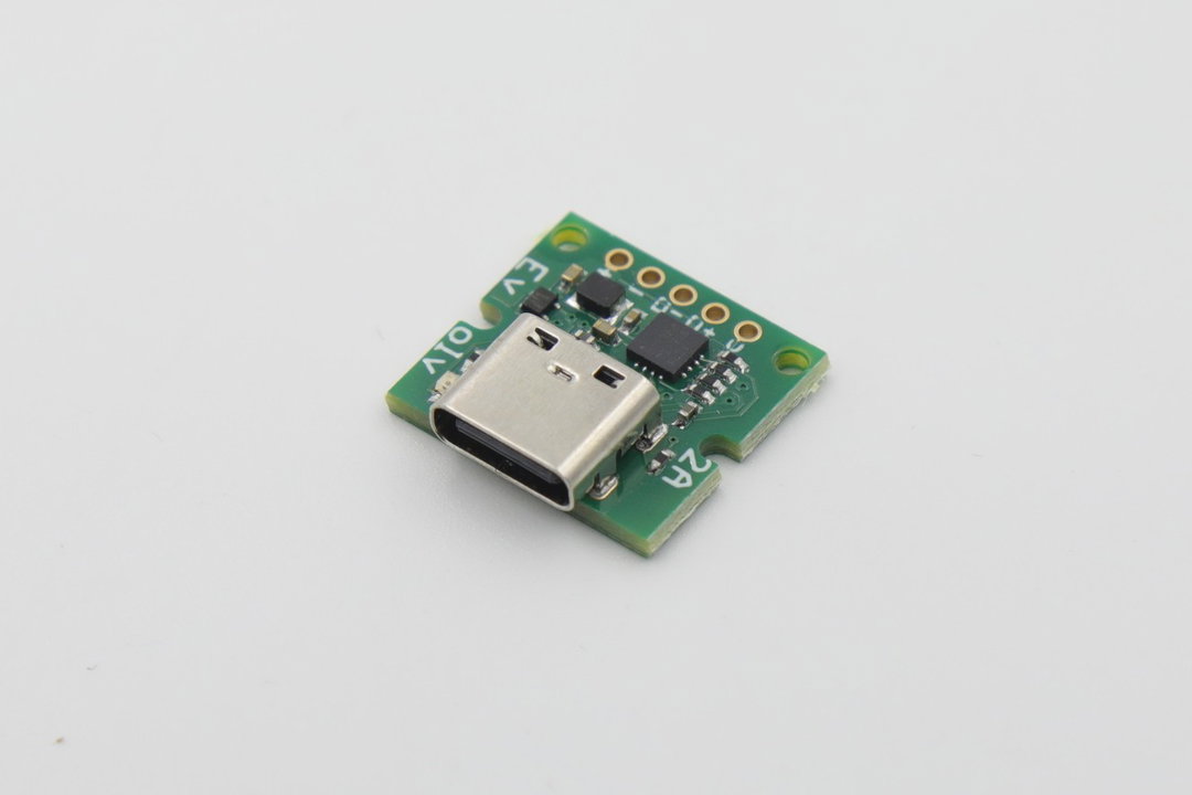 2A USB-C CHARGER WITH DATA