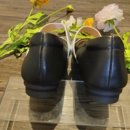 典雅平跟鞋