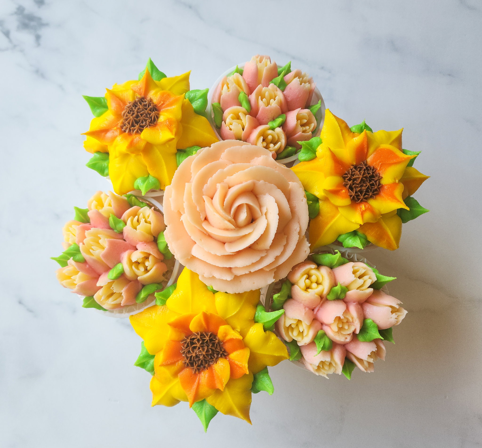 Lilayi Bouquet - 7 Cupcakes_0