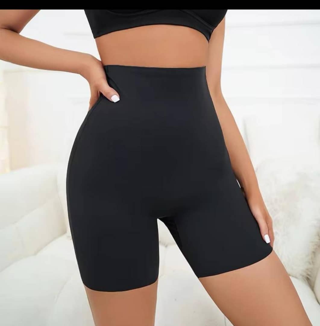Tight shape wear  _0