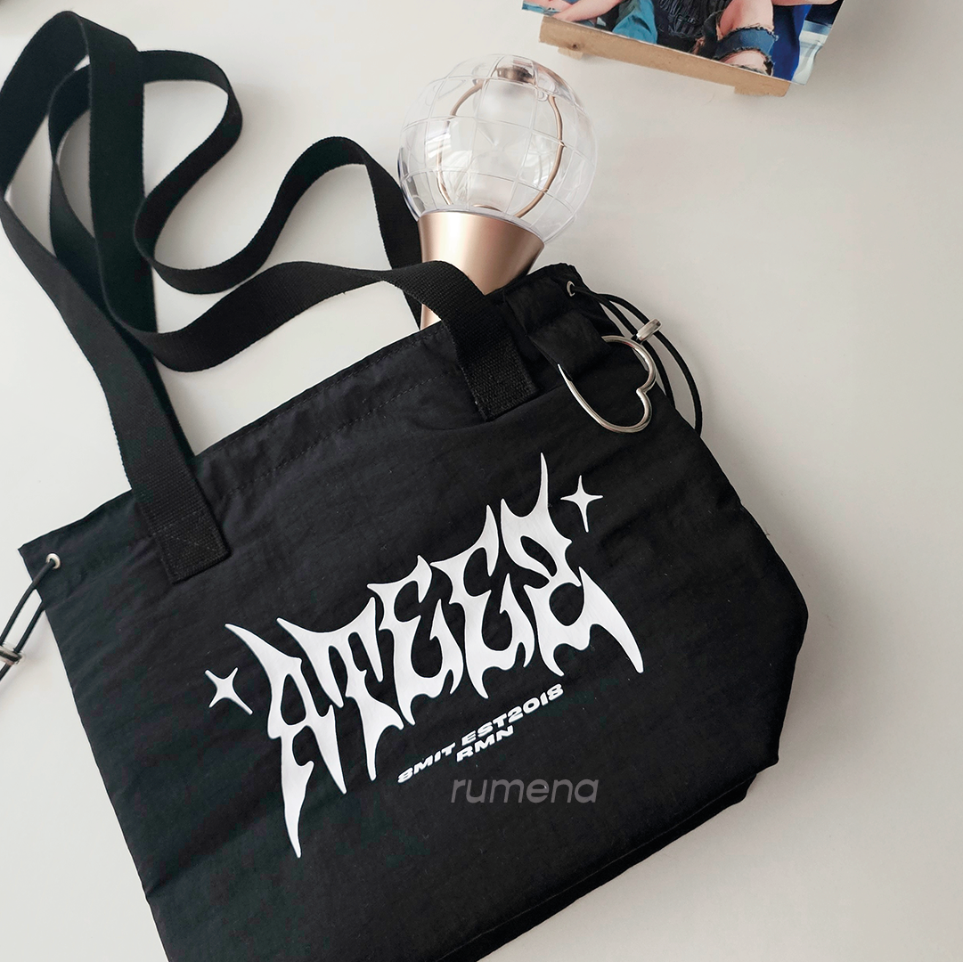 Ateez Shoulder Bag - SOLO REMATE_0