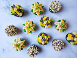 Induli Bouquet - 12 Cupcakes 