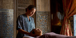 Massage privé à la villa/Riad.