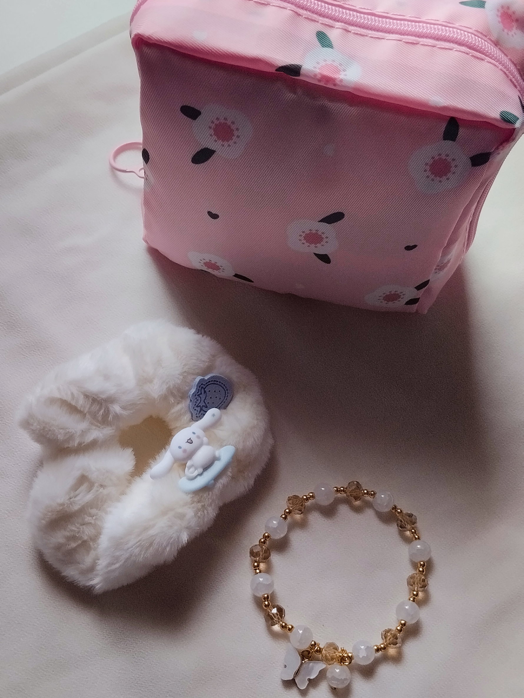 Charm Bracelet (Set with scrunchie & Toiletry Travel Bag)_0