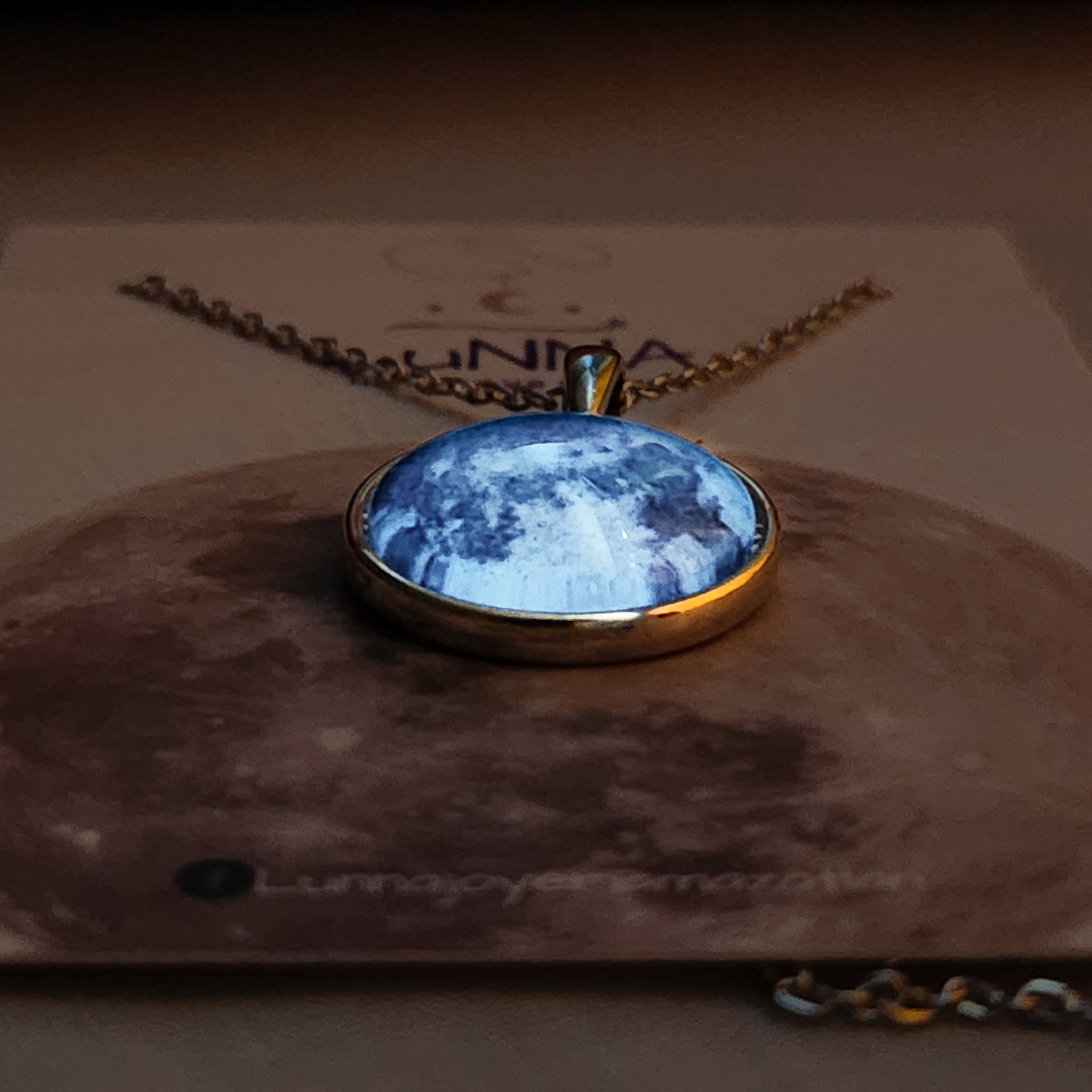 Collar de luna ~ Brilla en la oscuridad _4