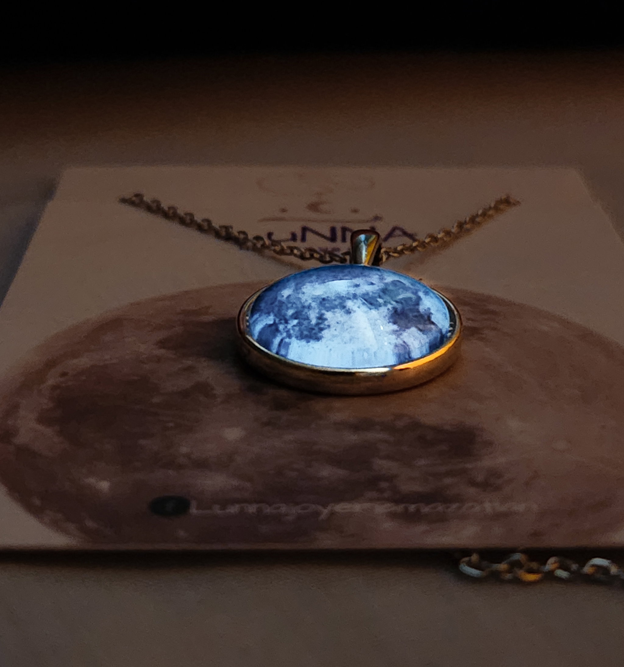 Collar de luna ~ Brilla en la oscuridad _6