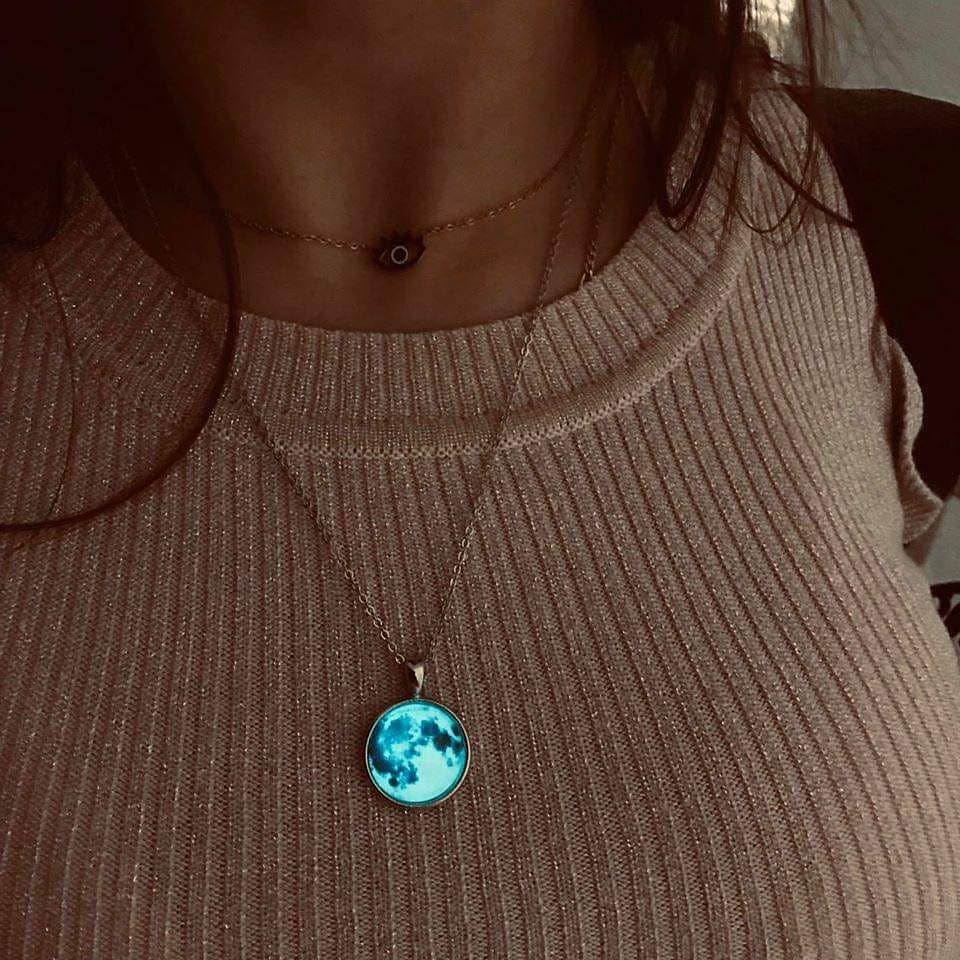 Collar de luna ~ Brilla en la oscuridad _8