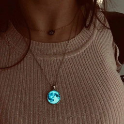 Collar de luna ~ Brilla en la oscuridad 