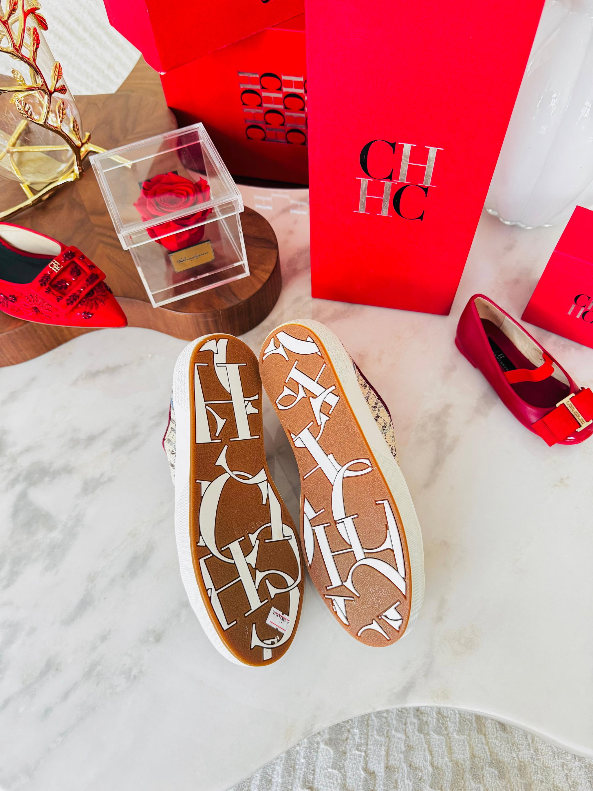 -50%‼️ / Sapatilhas Carolina Herrera _1