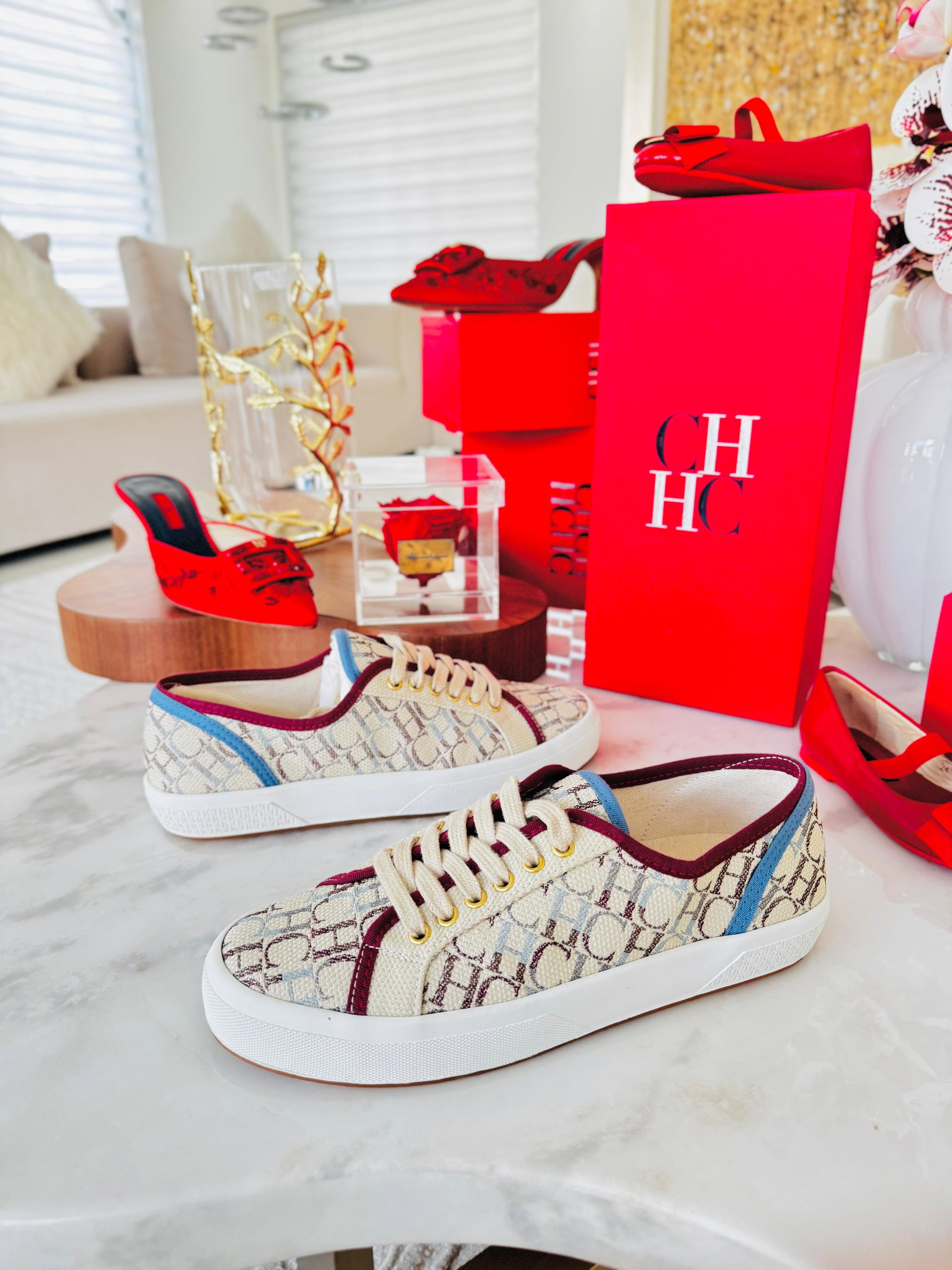 -50%‼️ / Sapatilhas Carolina Herrera _3