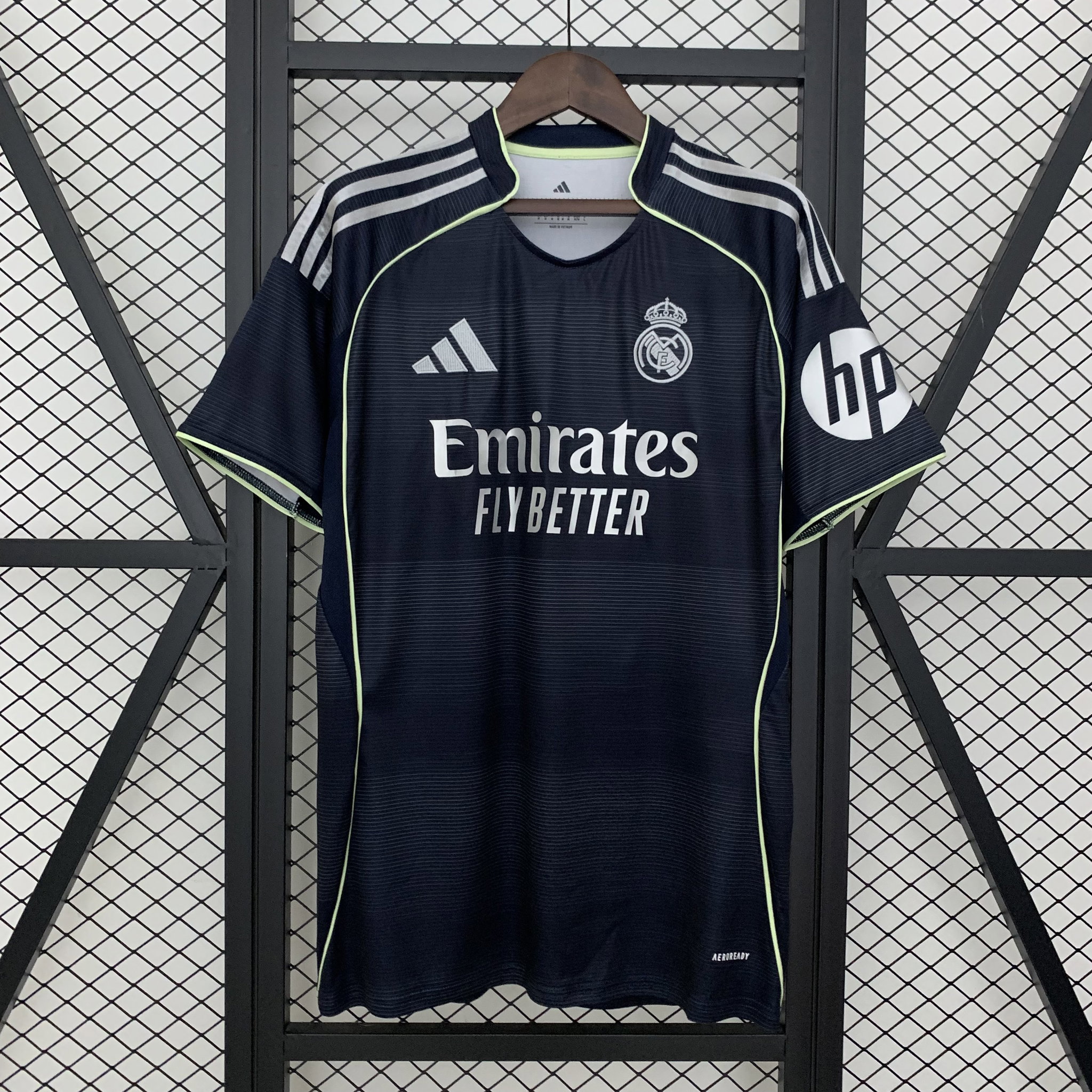 REAL MADRID VISITANTE FAN 25/26_0
