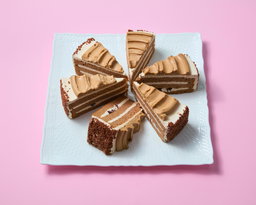 15999 - Chestnut Shortcake 6pcs*60g (Expiry Date: 21 Oct 2026)