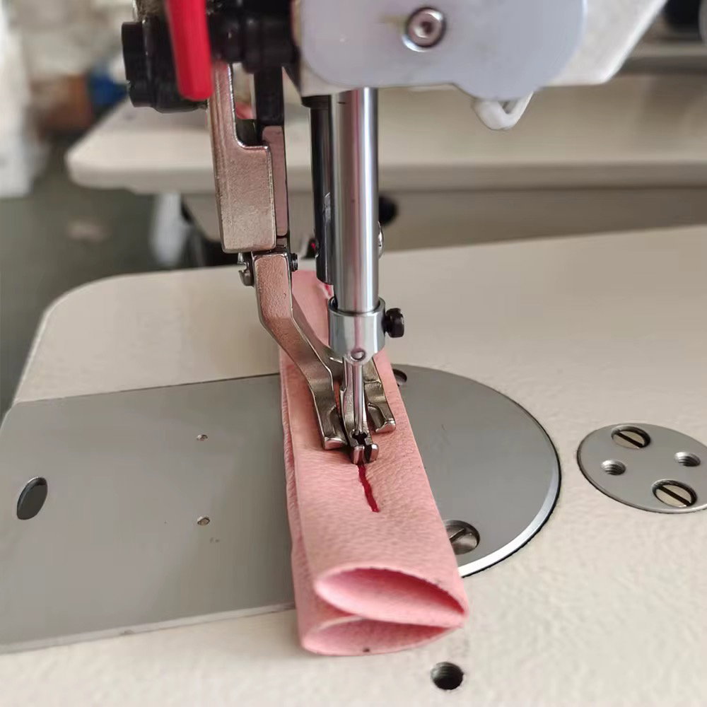 MC 0303 Head Only Cheap Price Heavy Duty Walking Foot Leather Industrial Single Needle Lockstitch Sewing Machine_1