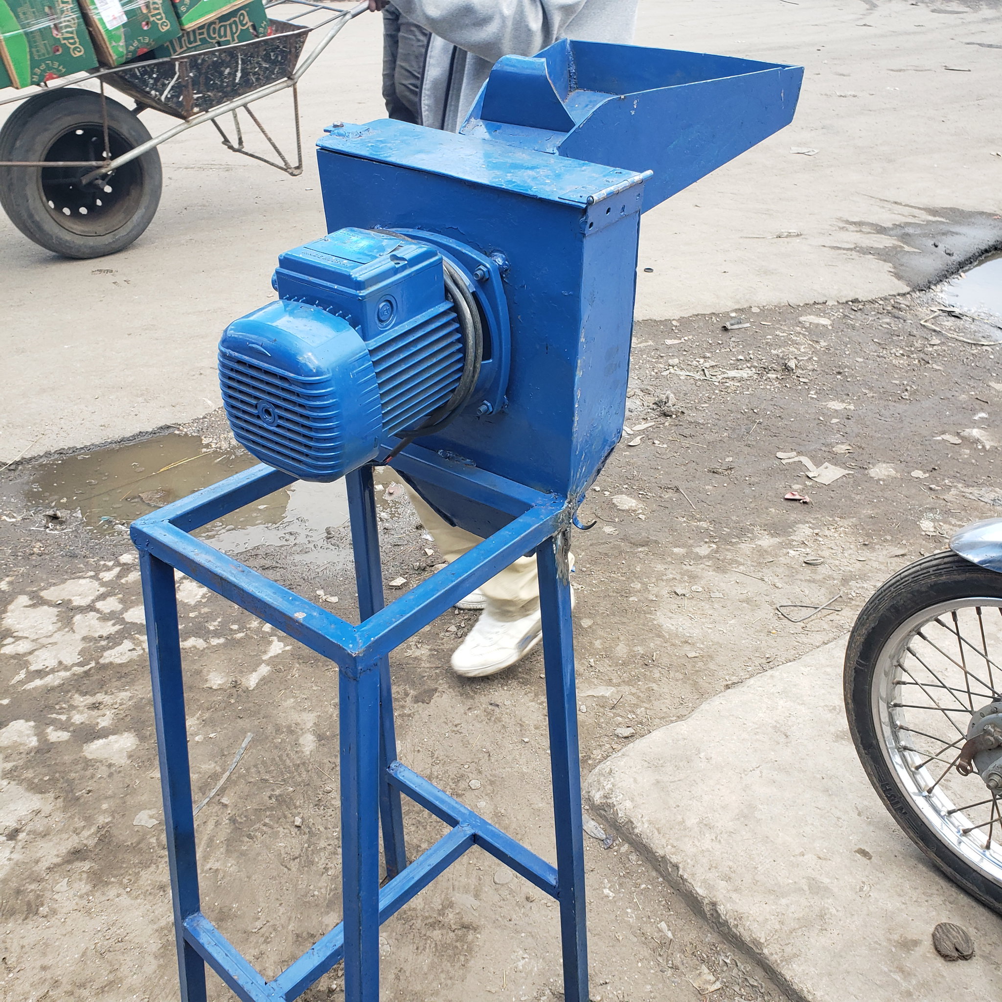 Groundnuts pounding machine _0