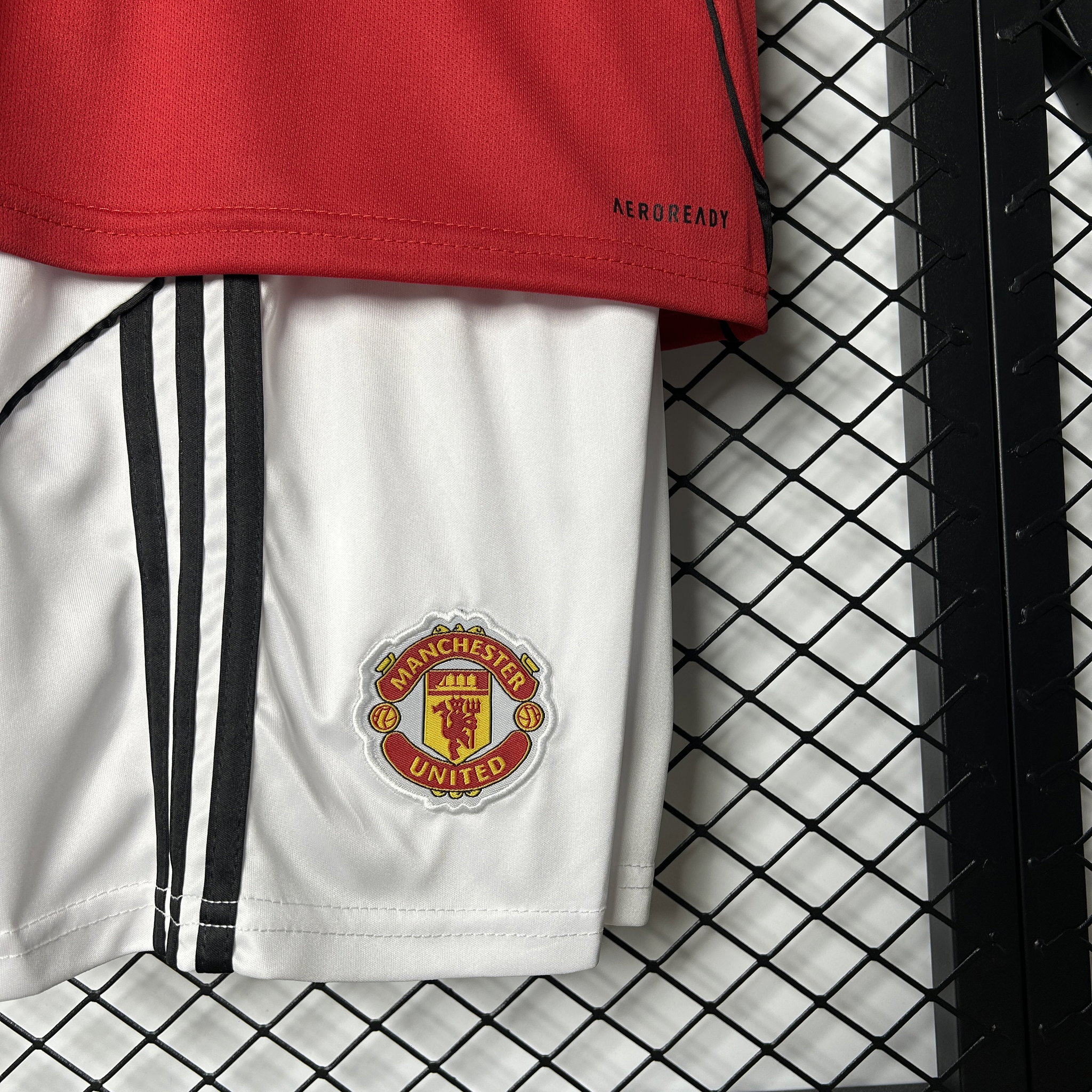 MANCHESTER UNITED NIÑOS 25/26_1