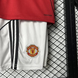 MANCHESTER UNITED NIÑOS 25/26