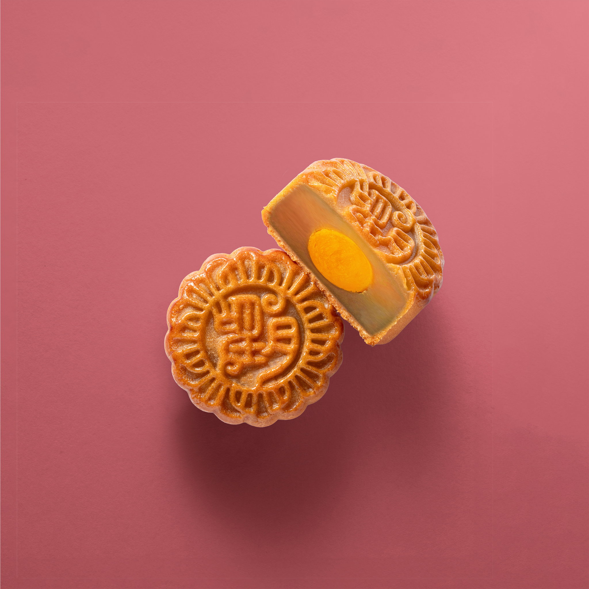 White Lotus Seed Paste Mooncake with Egg Yolk (4pcs)_1