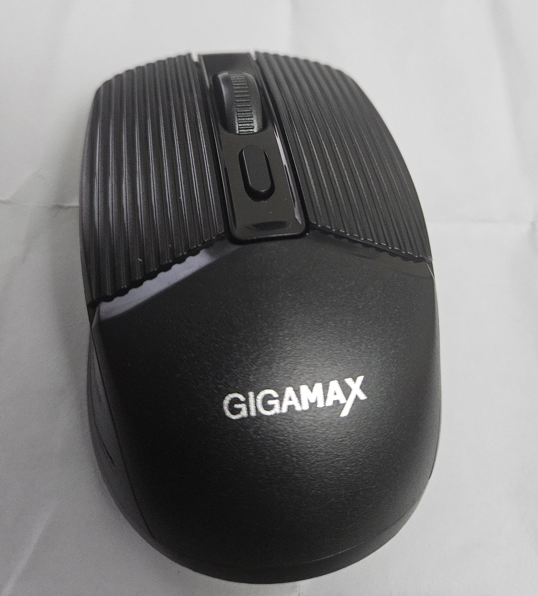 ماوس GIGAMAX اللاسلكي و معاه باد هدية