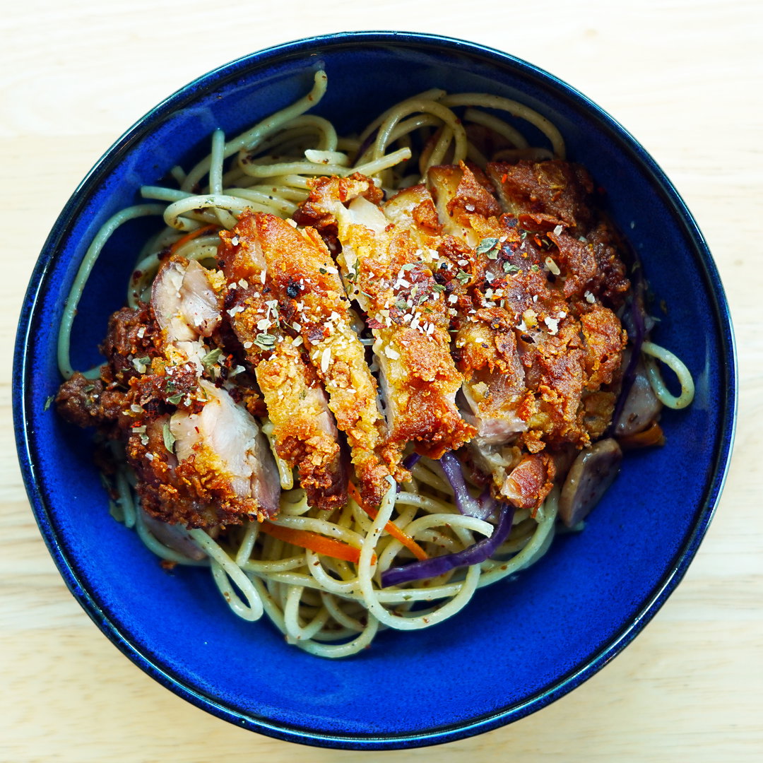Crispy Chicken Aglio Olio