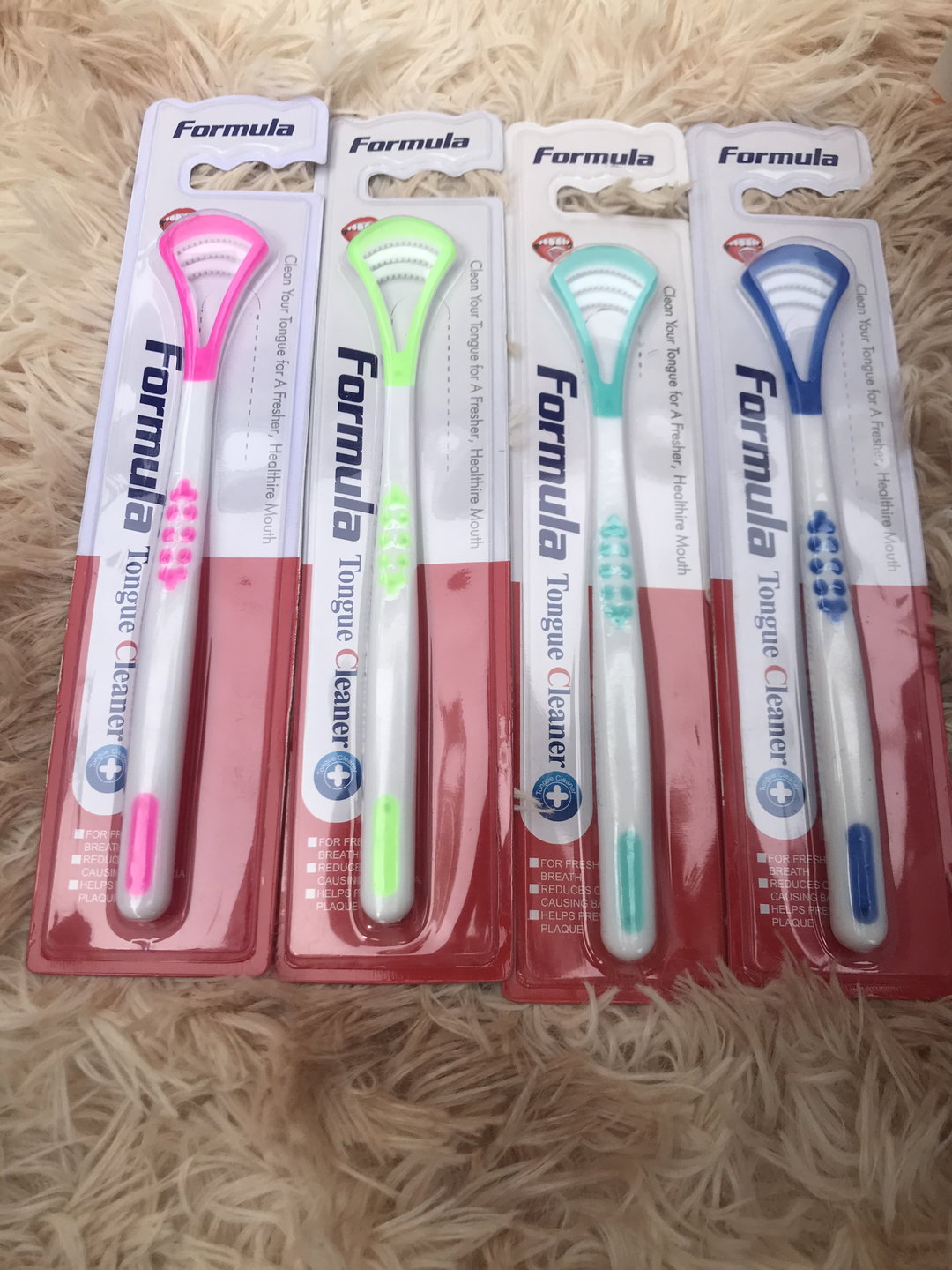 TONGUE SCRAPER 