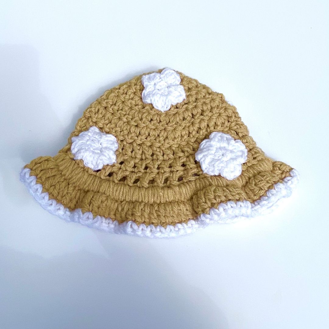 Regular Ruffle Hat with Flowers_3