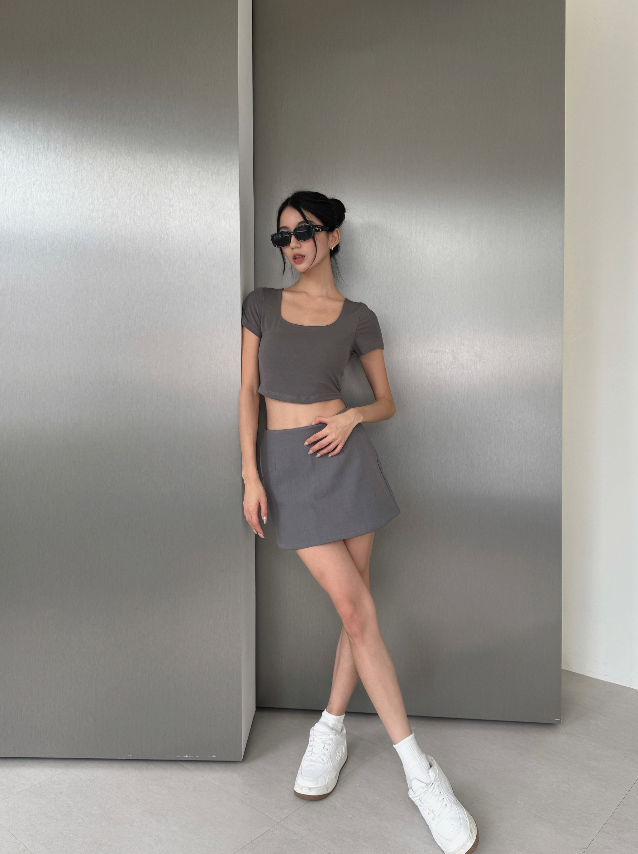 SLOANE LUXE SKORT | CLASSIC GREY_1