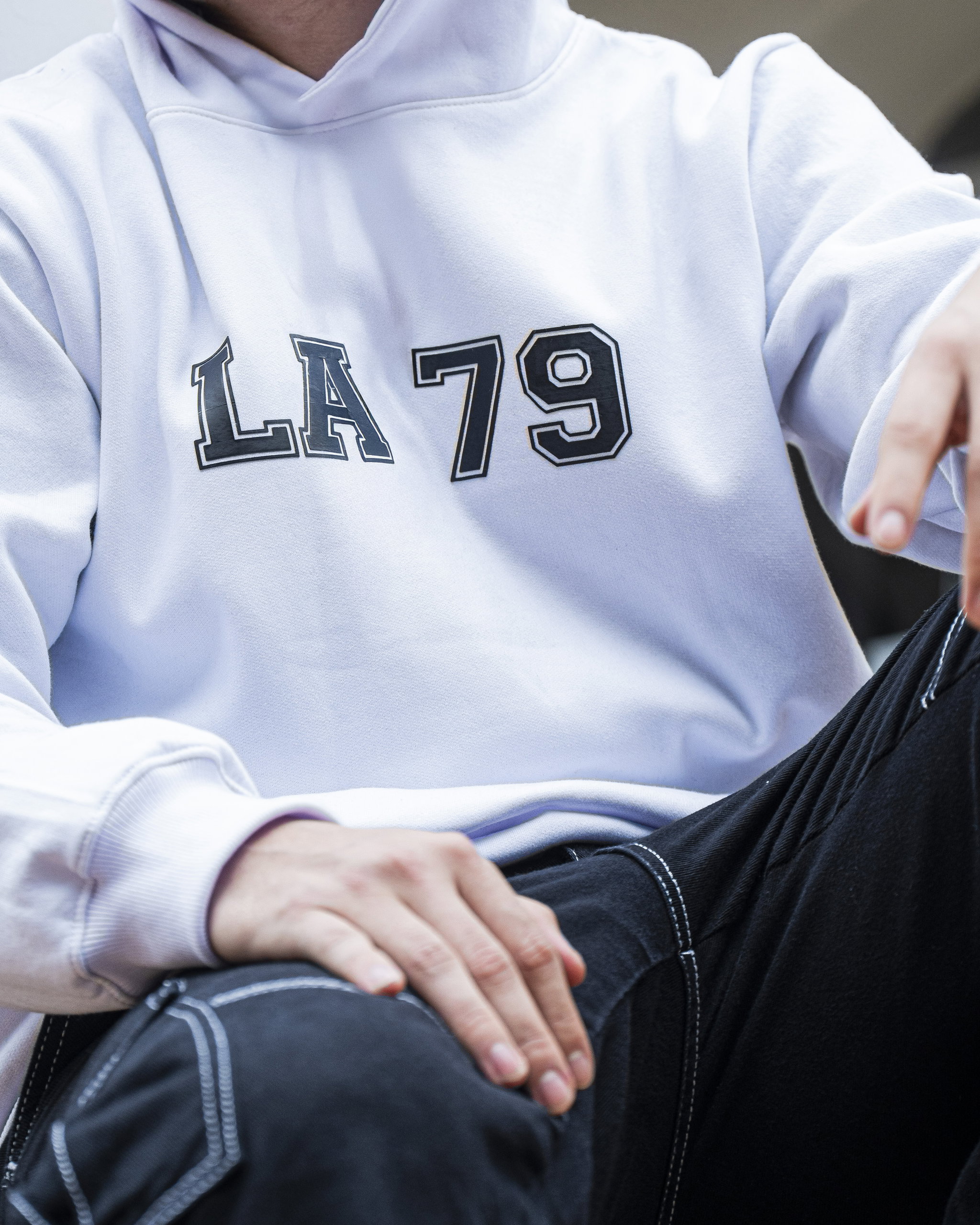 Hoodie La 79 No Hay Otra Igual - Blanca_0