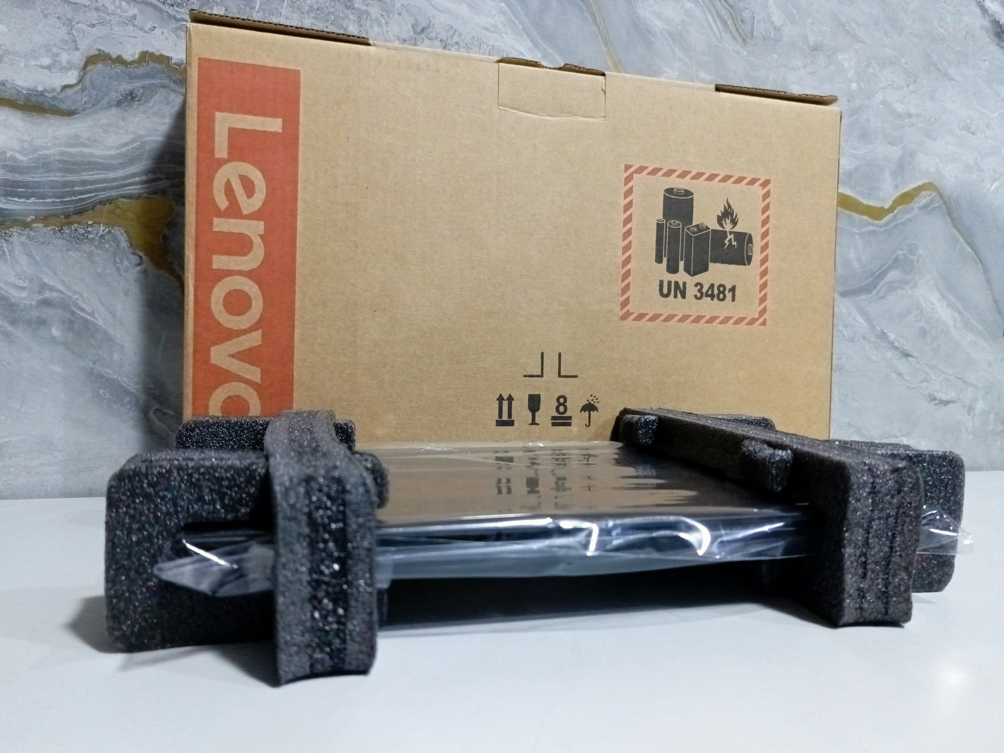 Lenovo Thinkpad X13  _8
