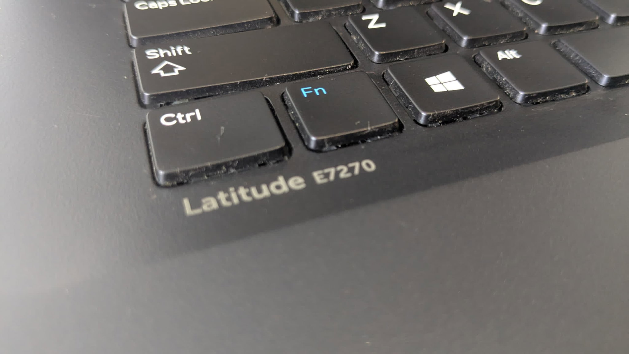 Dell Latitude E7270_1