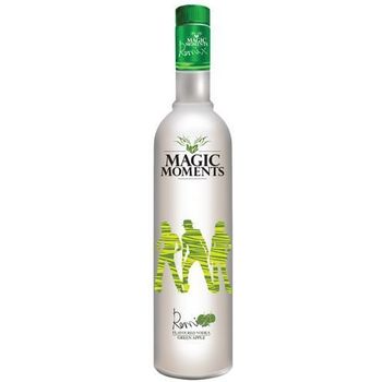 MAGIC MOMENT  APPLE VODKA 750 ML_0