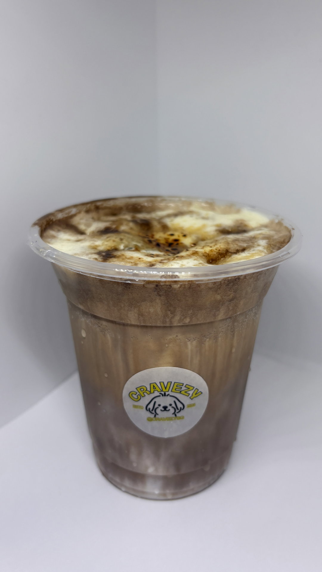 houjicha latte with crème brûlée cold foam