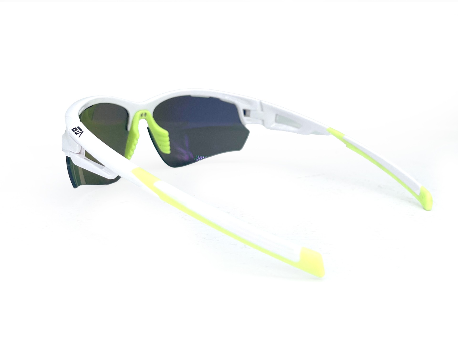Addictive Pearl C2 Shiny White PC Polarized Green Revo_2