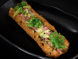 Burrito de Atún: Rollo Crocante  (Tuna Burrito: Crispy Roll)