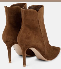 Timeless Charm Heels