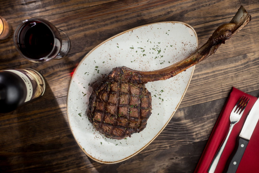 Tomahawk Steak