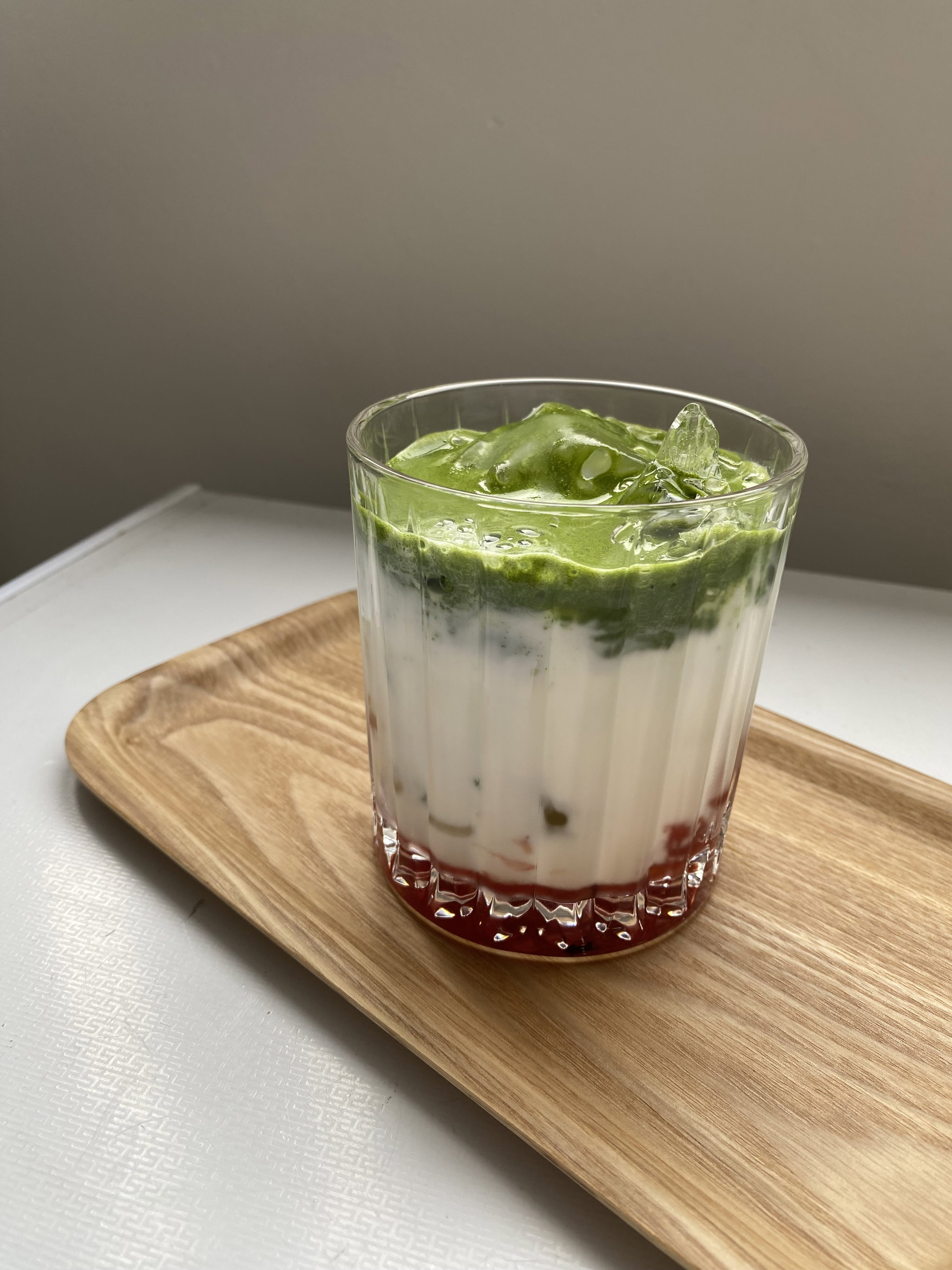 Strawberry Matcha Latte_0