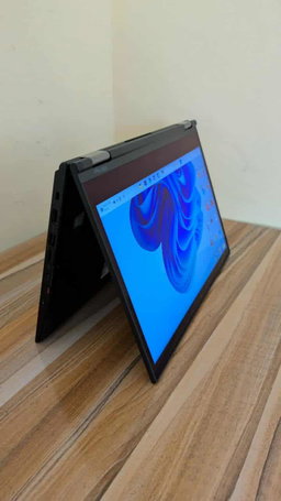  Lenovo ThinkPad X380 Yoga, Core i7 8e Gen, 16Go RAM, 256Go SSD