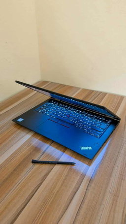  Lenovo ThinkPad X380 Yoga, Core i7 8e Gen, 16Go RAM, 256Go SSD