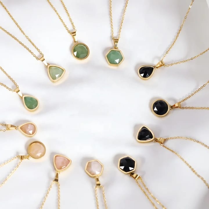 Collier en pierre naturelle- L'élégance à votre service._0